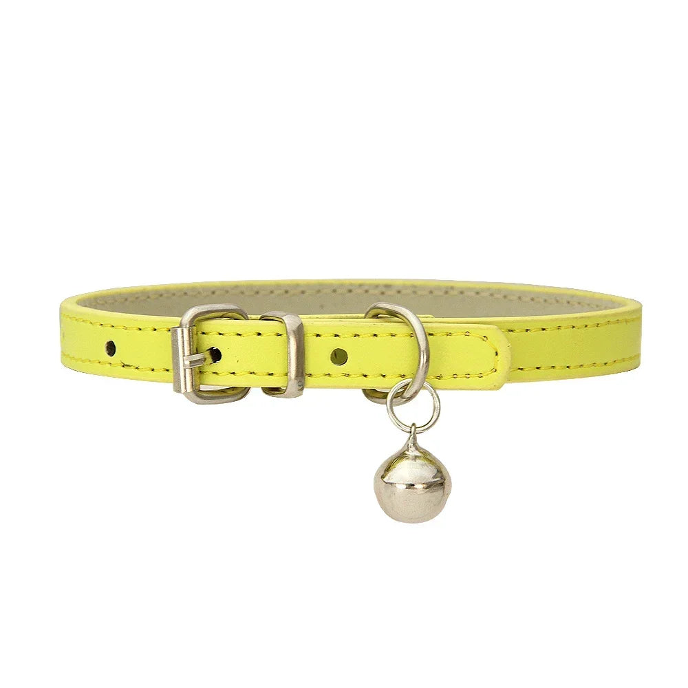 🎀 Collier en Cuir avec Clochette – Pour Chat (16 Couleurs)