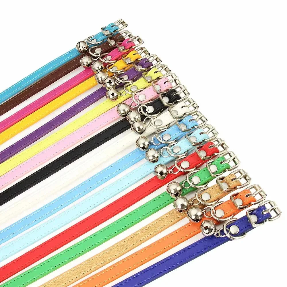 🎀 Collier en Cuir avec Clochette – Pour Chat (16 Couleurs)